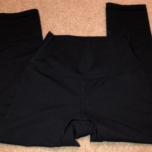 Lululemon BNWOT Wunder Under Crops